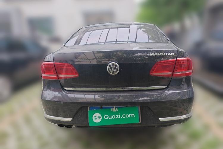 Used Volkswagen Magotan 2015 Revised Version 2.0 TSI Luxury Edition Rear