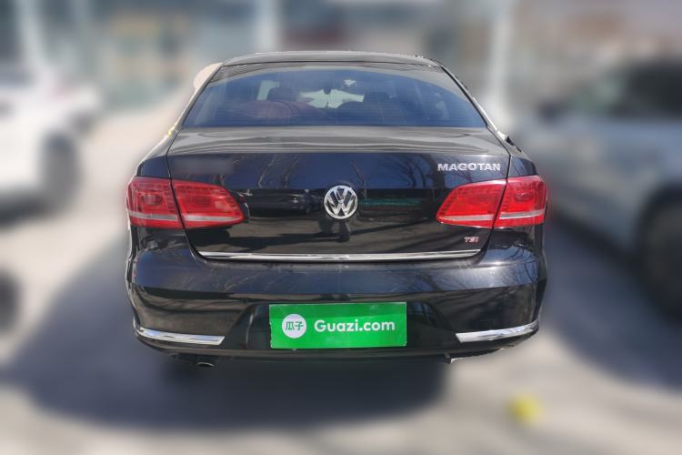 Used Volkswagen Magotan 2015 Revised Version 2.0 TSI Luxury Edition Rear
