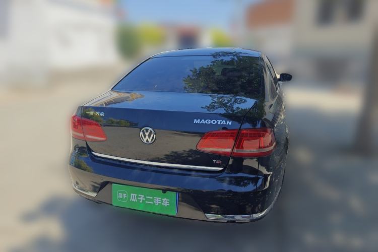 Used Volkswagen Magotan 2015 Facelift 1.8TSI Luxury Model Rear