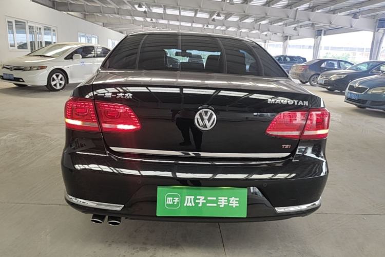 Used Volkswagen Magotan 2015 2.0 TSI Prestige Model Rear