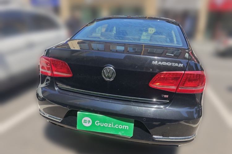 Used Volkswagen Magotan 2015 Facelift 1.8TSI Luxury Model Rear