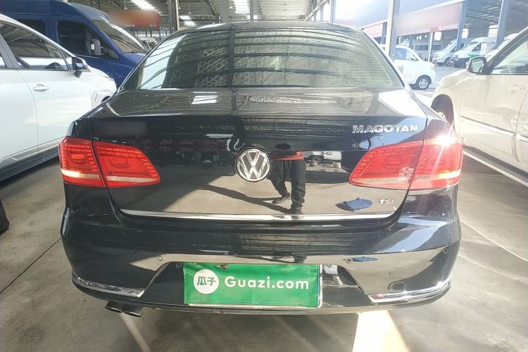 Used Volkswagen Magotan 2015 Facelift 1.8TSI Luxury Model Rear