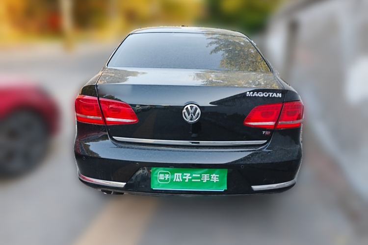 Used Volkswagen Magotan 2015 Facelift 1.8TSI Luxury Model Rear