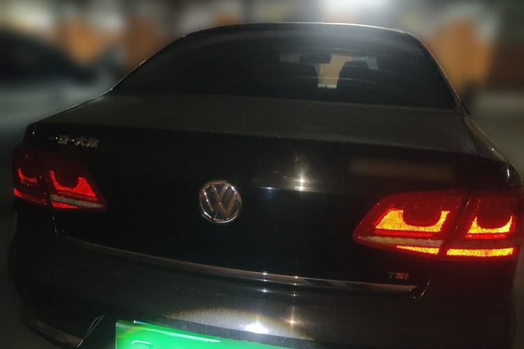 Used Volkswagen Magotan 2015 1.8TSI Advanced Model Rear