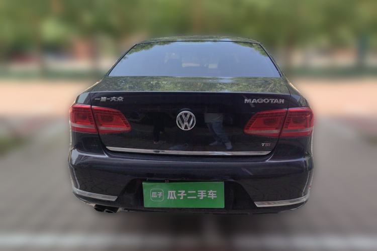 Used Volkswagen Magotan 2015 1.8TSI Luxury Model Rear