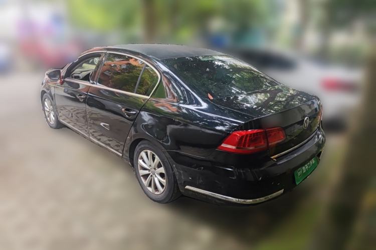 Used Volkswagen Magotan 2015 1.8TSI Advanced Model Rear Left 45 Deg