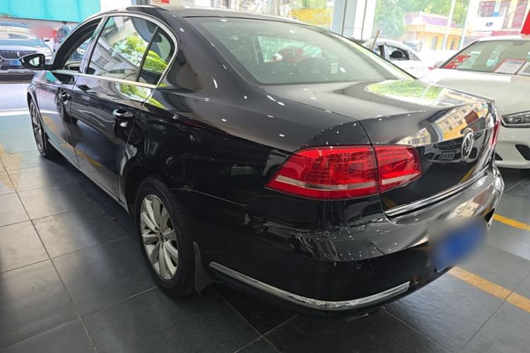 Used Volkswagen Magotan 2015 Facelift 1.8TSI Luxury Model Rear Left 45 Deg