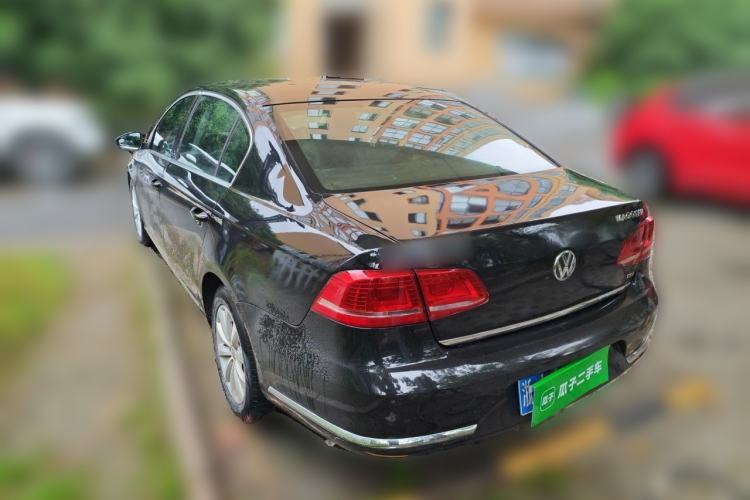 Used Volkswagen Magotan 2015 1.8TSI Advanced Model Rear Left 45 Deg