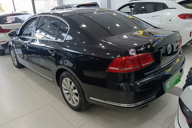 Used Volkswagen Magotan 2015 Facelift 1.8TSI Luxury Model Rear Left 45 Deg