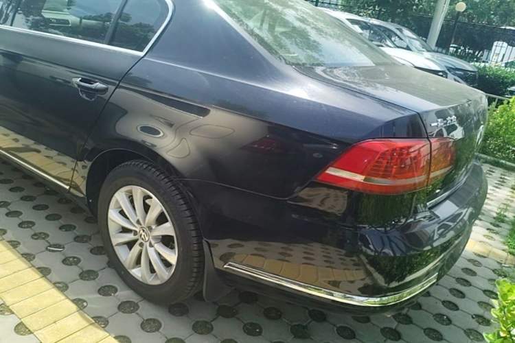 Used Volkswagen Magotan 2015 1.8TSI Luxury Model Rear Left 45 Deg