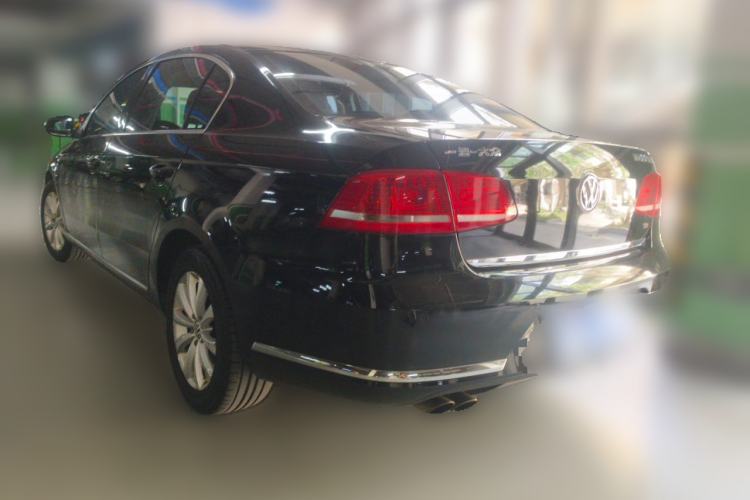 Used Volkswagen Magotan 2015 1.8TSI Luxury Model Rear Left 45 Deg