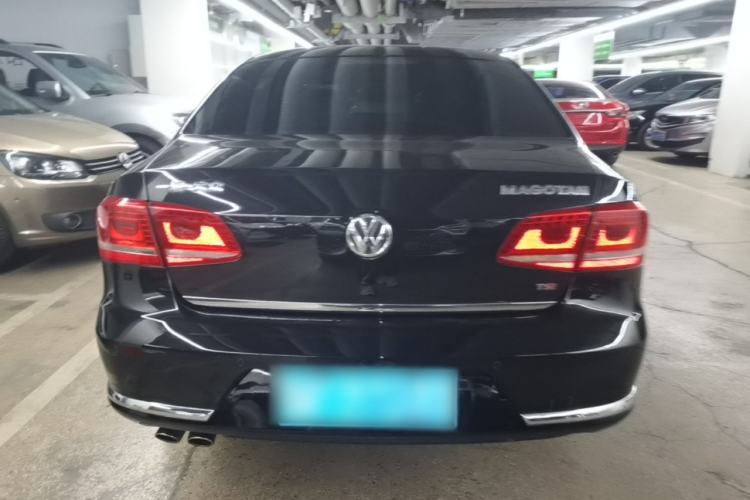 Used Volkswagen Magotan 2015 1.8TSI Luxury Model Rear
