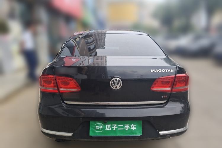 Used Volkswagen Magotan 2015 1.8TSI Advanced Model Rear