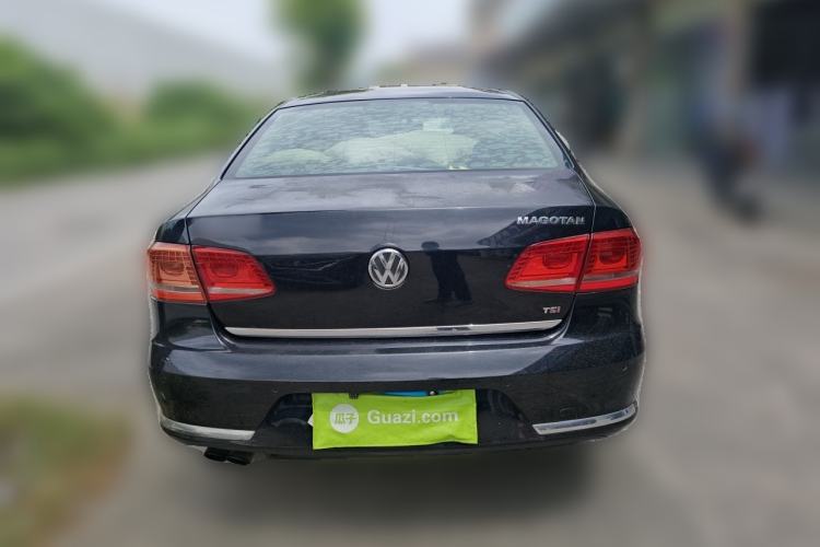 Used Volkswagen Magotan 2015 Facelift 1.8TSI Luxury Model Rear