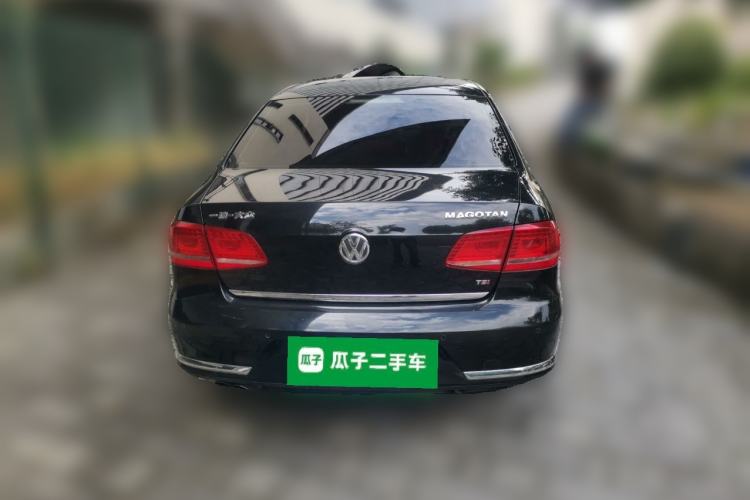 Used Volkswagen Magotan 2015 1.8TSI Luxury Model Rear