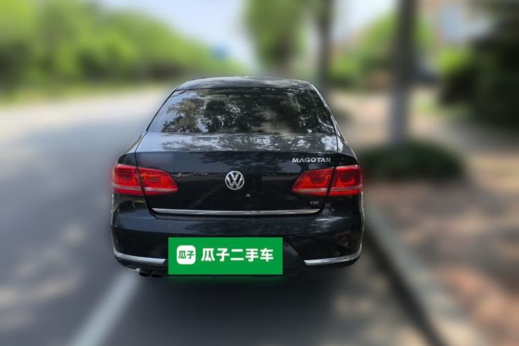 Used Volkswagen Magotan 2015 2.0 TSI Prestige Model Rear