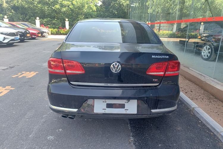 Used Volkswagen Magotan 2015 Facelift 1.8TSI Luxury Model Rear