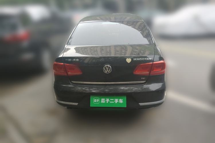 Used Volkswagen Magotan 2015 Revised 1.8TSI Prestige Version Rear