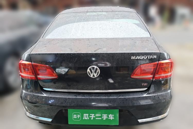 Used Volkswagen Magotan 2015 Revised Version 2.0 TSI Luxury Edition Rear