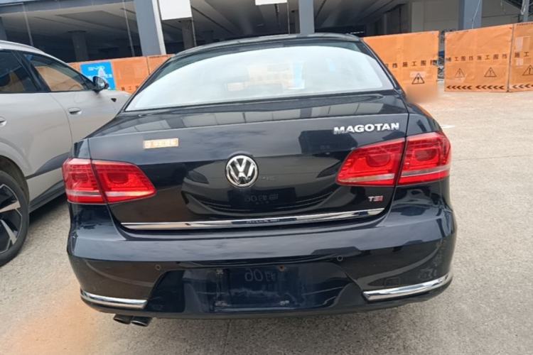 Used Volkswagen Magotan 2015 1.8TSI Advanced Model Rear
