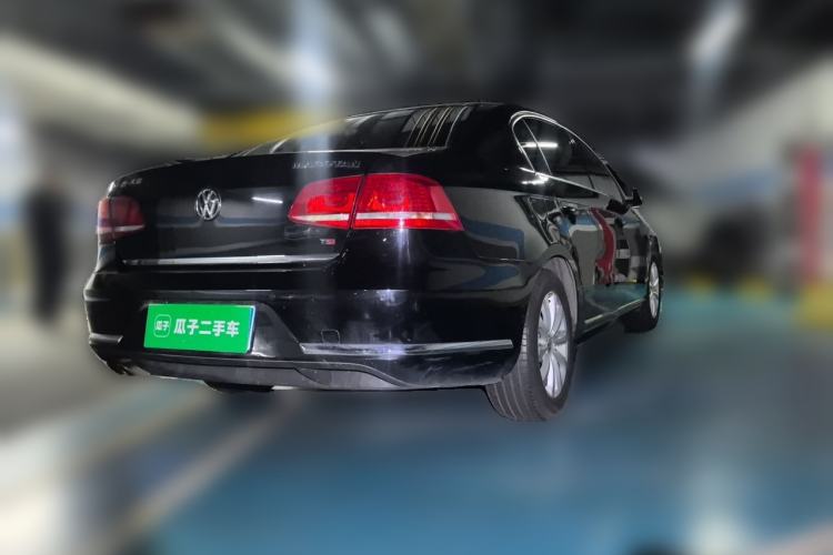 Used Volkswagen Magotan 2015 1.8TSI Luxury Model Rear Right 45 Deg