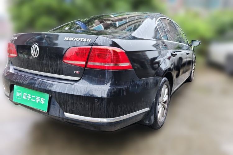 Used Volkswagen Magotan 2015 1.8TSI Advanced Model Rear Right 45 Deg