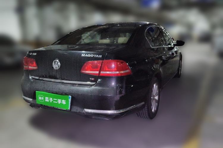 Used Volkswagen Magotan 2015 1.8TSI Advanced Model Rear Right 45 Deg