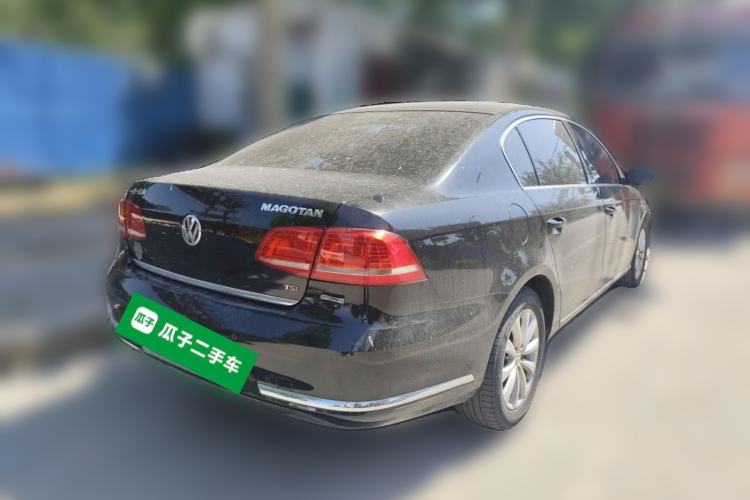 Used Volkswagen Magotan 2015 1.8TSI Advanced Model Rear Right 45 Deg
