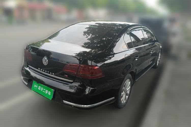 Used Volkswagen Magotan 2015 1.8TSI Advanced Model Rear Right 45 Deg