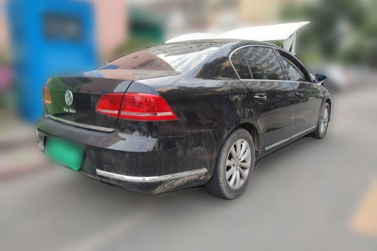 Used Volkswagen Magotan 2015 Facelift 1.8TSI Luxury Model Rear Right 45 Deg