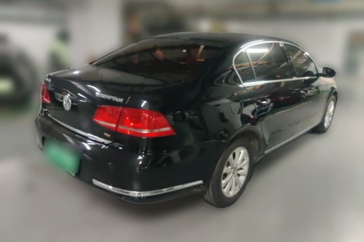 Used Volkswagen Magotan 2015 1.8TSI Advanced Model Rear Right 45 Deg
