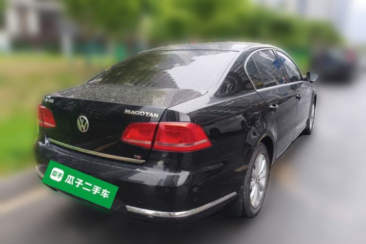 Used Volkswagen Magotan 2015 1.8TSI Luxury Model Rear Right 45 Deg