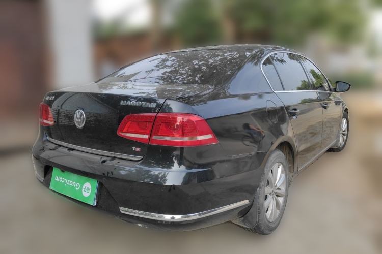 Used Volkswagen Magotan 2015 1.8TSI Advanced Model Rear Right 45 Deg