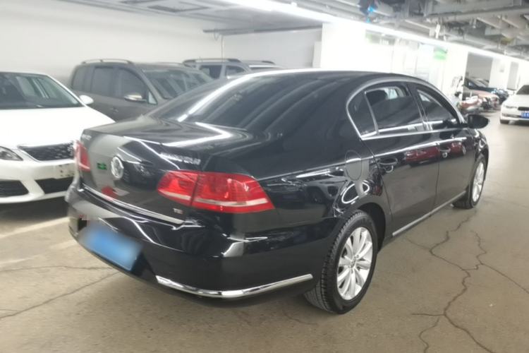 Used Volkswagen Magotan 2015 1.8TSI Luxury Model Rear Right 45 Deg