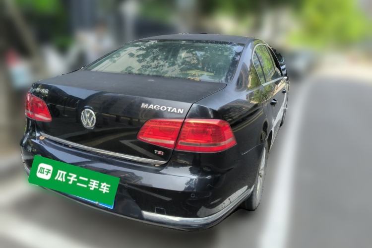 Used Volkswagen Magotan 2015 1.8TSI Advanced Model Rear Right 45 Deg