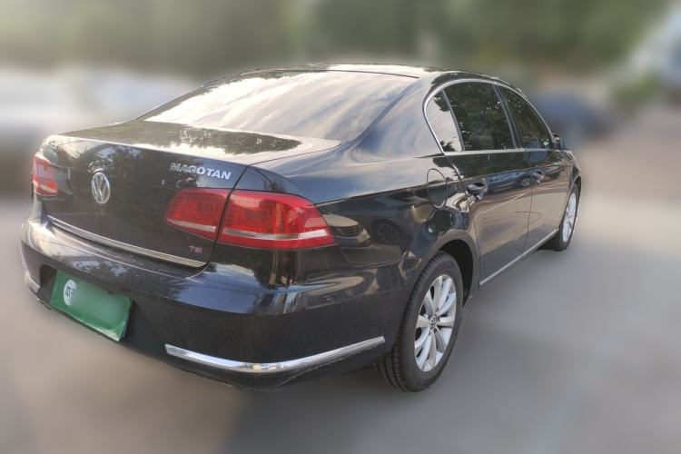 Used Volkswagen Magotan 2015 Revised Version 2.0 TSI Luxury Edition Rear Right 45 Deg
