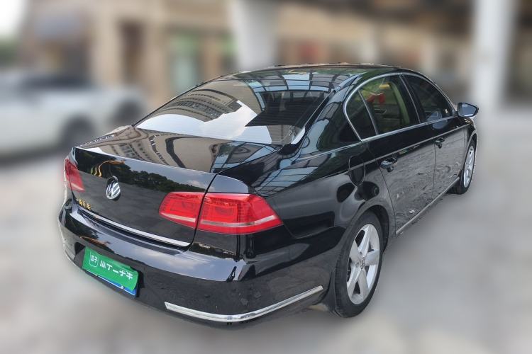 Used Volkswagen Magotan 2015 1.8TSI Prestige Model Rear Right 45 Deg