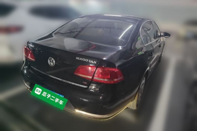 Used Volkswagen Magotan 2015 Revised Version 2.0 TSI Prestige Edition Rear Right 45 Deg
