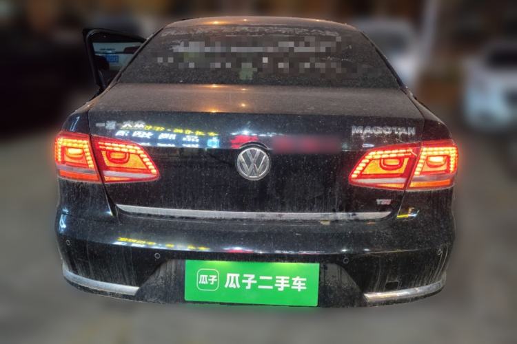 Used Volkswagen Magotan 2015 1.8TSI Luxury Model Rear