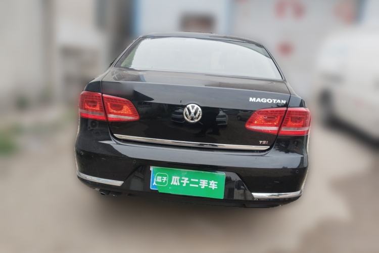 Used Volkswagen Magotan 2015 1.8TSI Prestige Model Rear