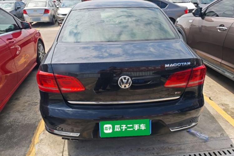 Used Volkswagen Magotan 2015 1.8TSI Luxury Model Rear