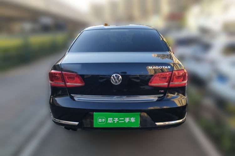 Used Volkswagen Magotan 2015 Revised Version 2.0 TSI Luxury Edition Rear