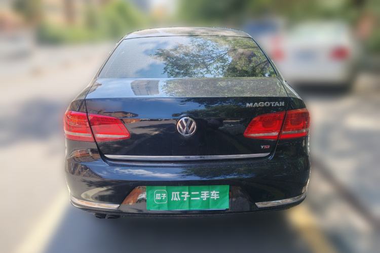 Used Volkswagen Magotan 2015 1.8TSI Luxury Model Rear