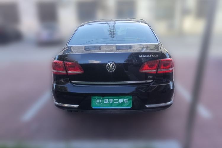 Used Volkswagen Magotan 2015 1.8TSI Luxury Model Rear