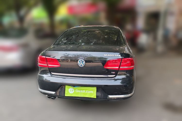 Used Volkswagen Magotan 2015 1.8TSI Advanced Model Rear