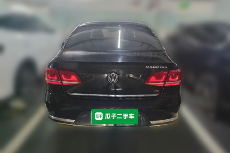 Used Volkswagen Magotan 2015 Revised Version 2.0 TSI Prestige Edition Rear