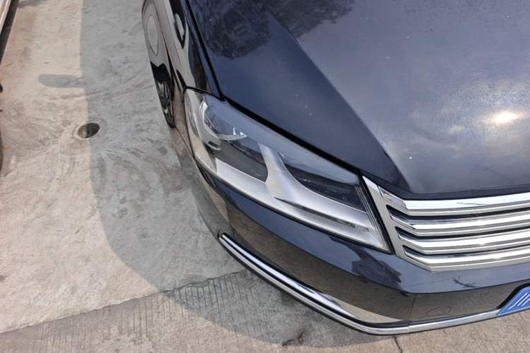 Used Volkswagen Magotan 2015 1.8TSI Advanced Model Right Front Headlight