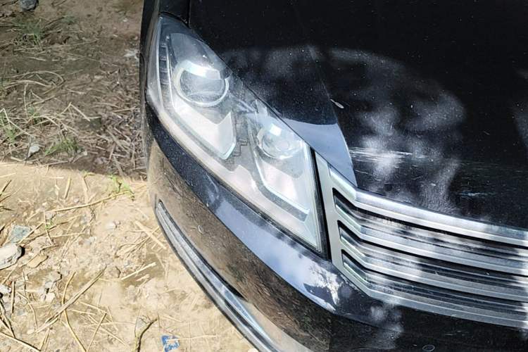 Used Volkswagen Magotan 2015 Facelift 1.8TSI Luxury Model Right Front Headlight