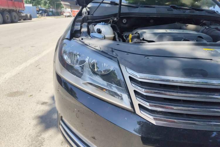 Used Volkswagen Magotan 2015 1.8TSI Advanced Model Right Front Headlight