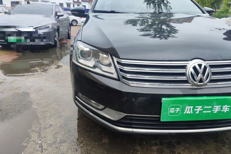 Used Volkswagen Magotan 2015 2.0 TSI Luxury Model Right Front Headlight